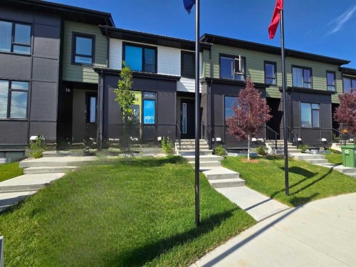 229 Vantage Drive  Cochrane, AB T4C 3G5