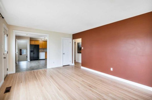 4809 32 Street, Mulhurst Bay, AB - Indoor Photo Showing Kitchen