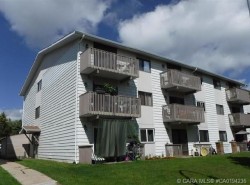 207-114 Mount Pleasant Drive Camrose, AB T4V 2M7