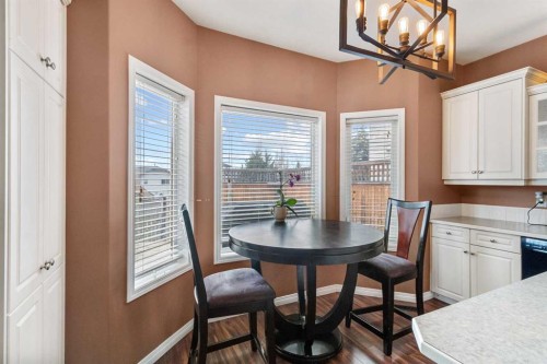 5509 Panorama Drive, Blackfalds, AB - Indoor Photo Showing Dining Room