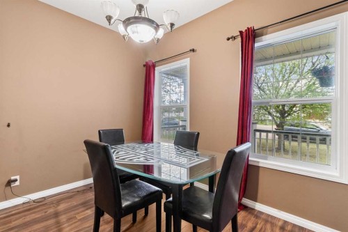 5509 Panorama Drive, Blackfalds, AB - Indoor Photo Showing Dining Room