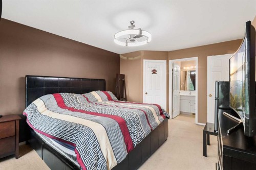 5509 Panorama Drive, Blackfalds, AB - Indoor Photo Showing Bedroom