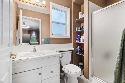 5509 Panorama Drive, Blackfalds, AB - Indoor Photo Showing Bathroom