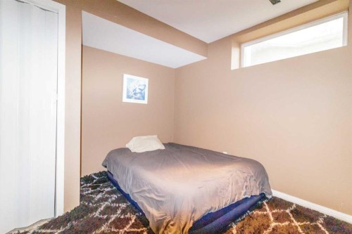 5509 Panorama Drive, Blackfalds, AB - Indoor Photo Showing Bedroom
