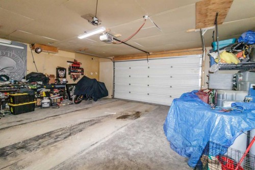 5509 Panorama Drive, Blackfalds, AB - Indoor Photo Showing Garage