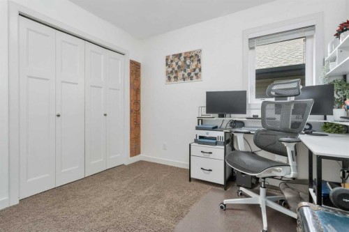 149 Bowman Circle, Sylvan Lake, AB - Indoor Photo Showing Office