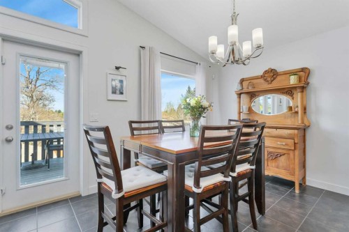 149 Bowman Circle, Sylvan Lake, AB - Indoor Photo Showing Dining Room
