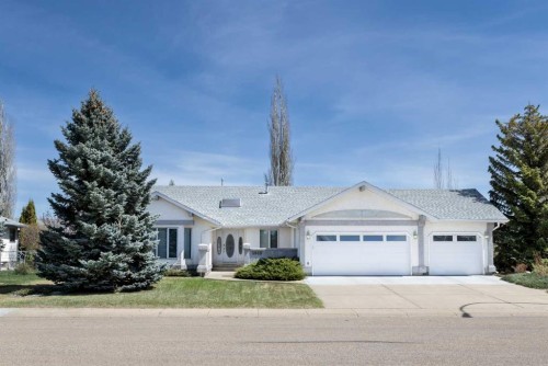 5949 45 Street Crescent  Innisfail, AB T4G 1L4