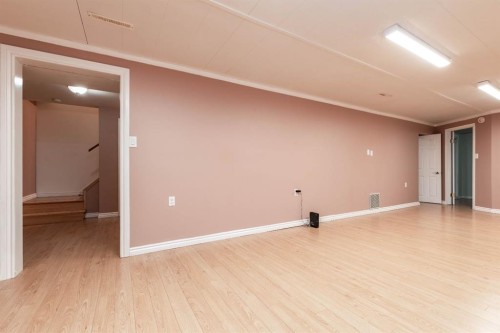 10812 52 Avenue Nw, Edmonton, AB - Indoor Photo Showing Other Room