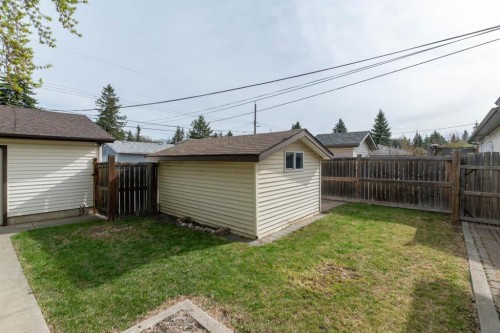 10812 52 Avenue Nw, Edmonton, AB - Outdoor