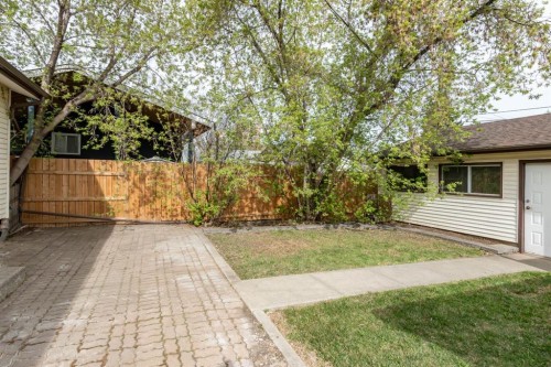10812 52 Avenue Nw, Edmonton, AB - Outdoor
