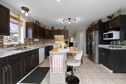4319 54 Avenue, Tofield, AB - Indoor Photo Showing Kitchen With Double Sink