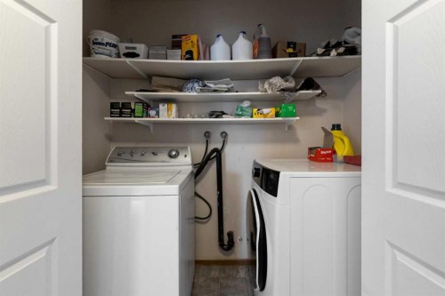 4319 54 Avenue, Tofield, AB - Indoor Photo Showing Laundry Room