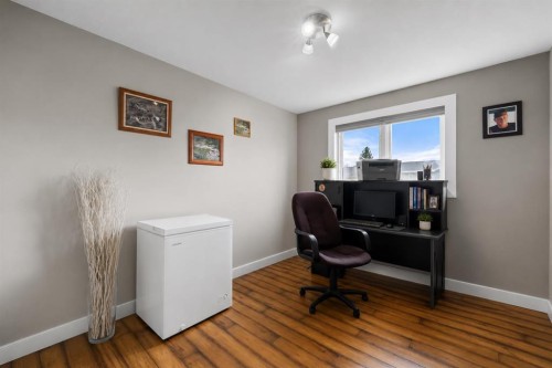 4319 54 Avenue, Tofield, AB - Indoor Photo Showing Office
