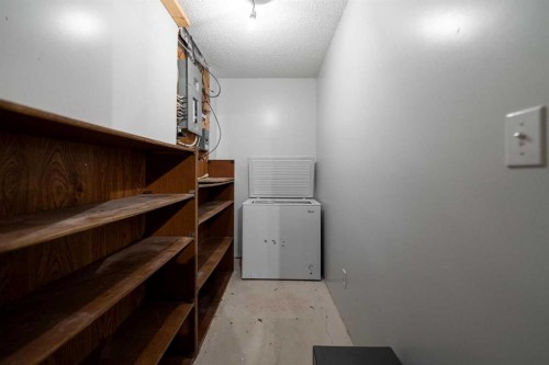 4319 54 Avenue, Tofield, AB - Indoor