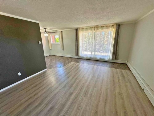 102-7031 Gray Drive, Red Deer, AB 