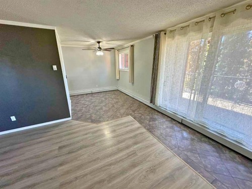 102-7031 Gray Drive, Red Deer, AB 