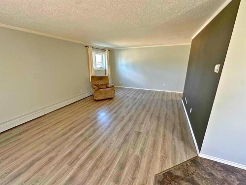 102-7031 Gray Drive, Red Deer, AB 