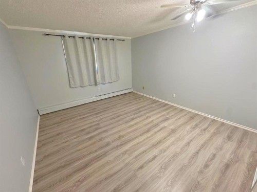 102-7031 Gray Drive, Red Deer, AB 