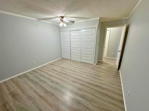102-7031 Gray Drive, Red Deer, AB 
