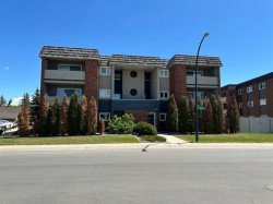 102-7031 Gray Drive Red Deer, AB T4P 2B1