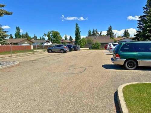 102-7031 Gray Drive, Red Deer, AB 