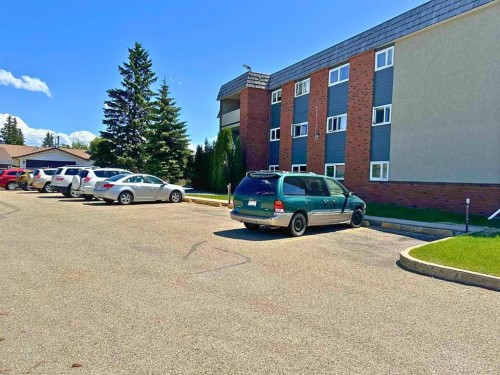 102-7031 Gray Drive, Red Deer, AB 