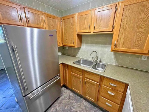 102-7031 Gray Drive, Red Deer, AB 