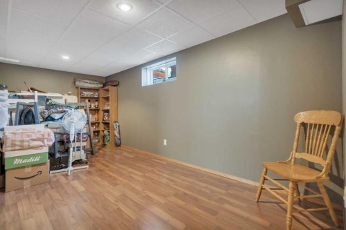4344 60A Avenue Crescent, Innisfail, AB - Indoor