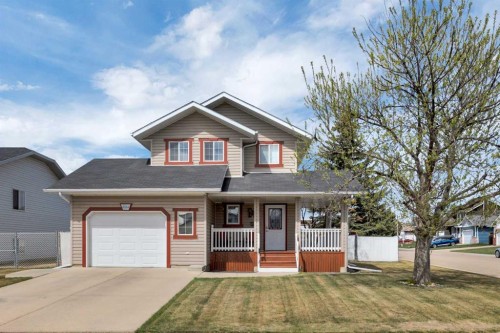 4344 60a Avenue Crescent  Innisfail, AB T4G 1L2