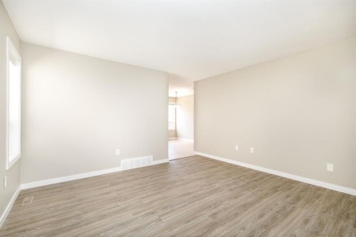 191 Timberstone Way, Red Deer, AB - Indoor Photo Showing Other Room