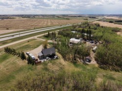 30-36006 Highway 2 Service Road South Rural Red Deer County, AB T4G 0G6