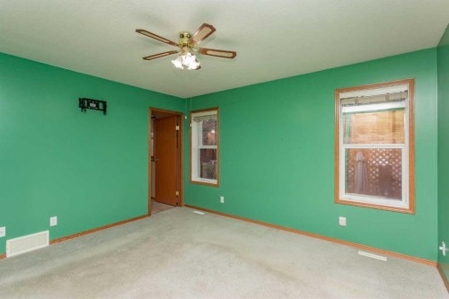 4908 55 Street, Alix, AB - Indoor Photo Showing Other Room