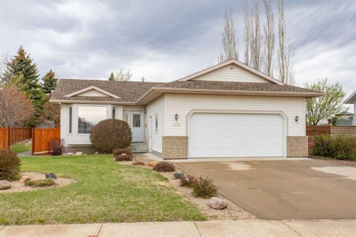 4908 55 Street, Alix, AB - Outdoor