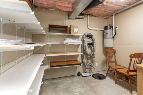 4908 55 Street, Alix, AB - Indoor Photo Showing Other Room