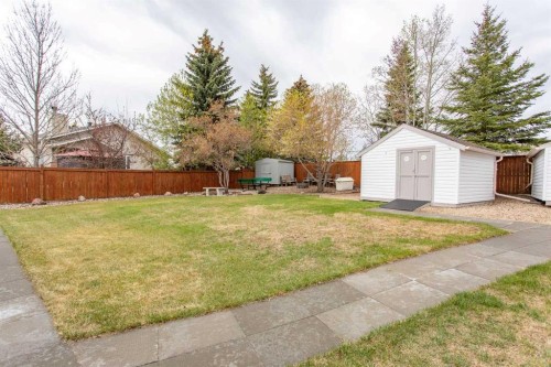 4908 55 Street, Alix, AB - Outdoor