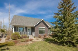 38272 Range Road 265 Rural Red Deer County, AB T4E 0Z4