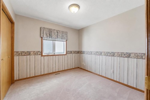 74 Donnelly Crescent, Red Deer, AB - Indoor Photo Showing Other Room