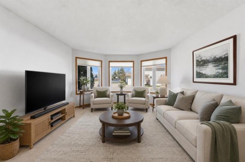 74 Donnelly Crescent, Red Deer, AB - Indoor Photo Showing Living Room
