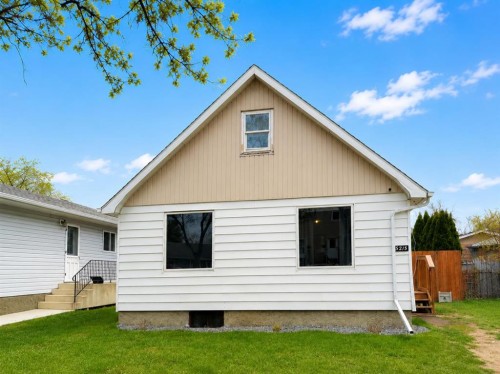 5215 44 Street  Camrose, AB T4V 1C8