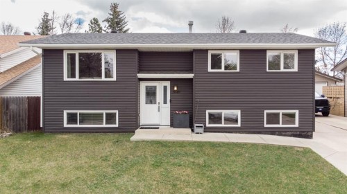 3840 52A Avenue  Innisfail, AB T4G 1G8