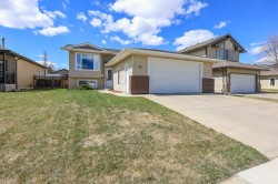 26 Jenner Crescent Red Deer, AB T4P 0B2