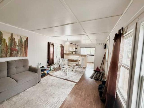 4808 54 Street, Amisk, AB - Indoor Photo Showing Living Room