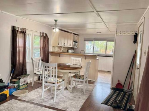 4808 54 Street, Amisk, AB - Indoor Photo Showing Dining Room
