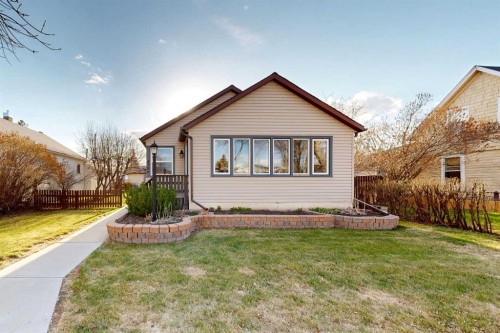 4906 48 Street  Stettler, AB T4K 1J5