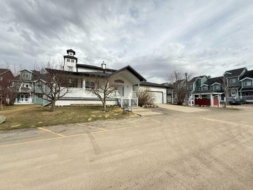 306-5220 50A Avenue, Sylvan Lake, AB 