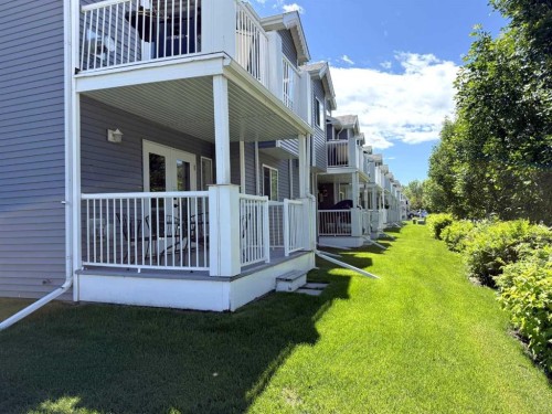 306-5220 50A Avenue, Sylvan Lake, AB 