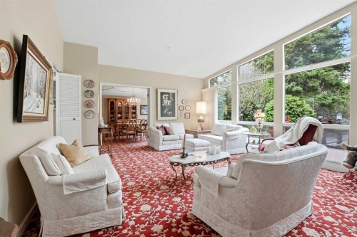 3520 Spruce Drive, Red Deer, AB - Indoor Photo Showing Living Room