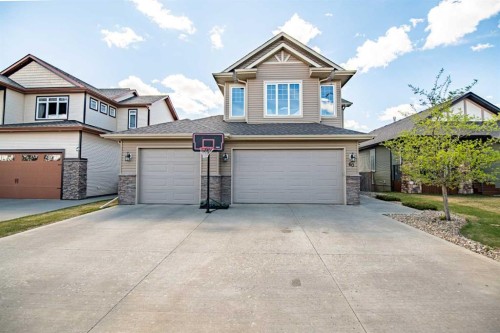 60 Cyprus Road  Blackfalds, AB T4M 0C5