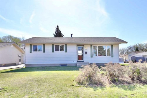 3305 Erickson Drive  Camrose, AB T4V 3X1